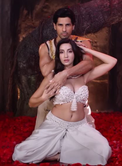 Nora Fatehi Sexy Manike Song