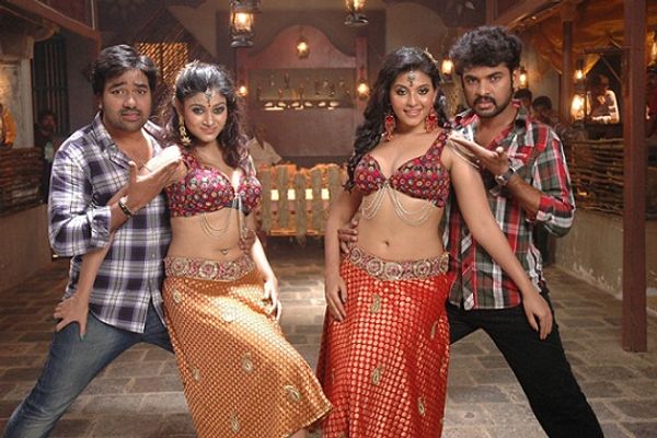 Kalakalapu Best Tamil Movies on Netflix