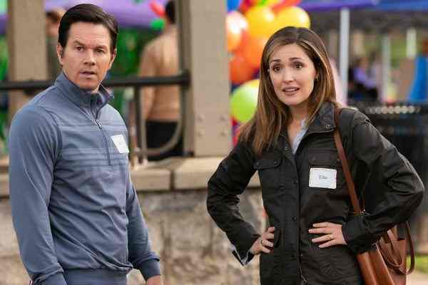 Instant Family Best English Comedy Movies on Netflix