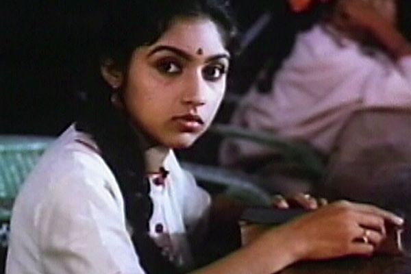 Revathi Mouna Ragam Powerfully Written Characters in Tamil Movies