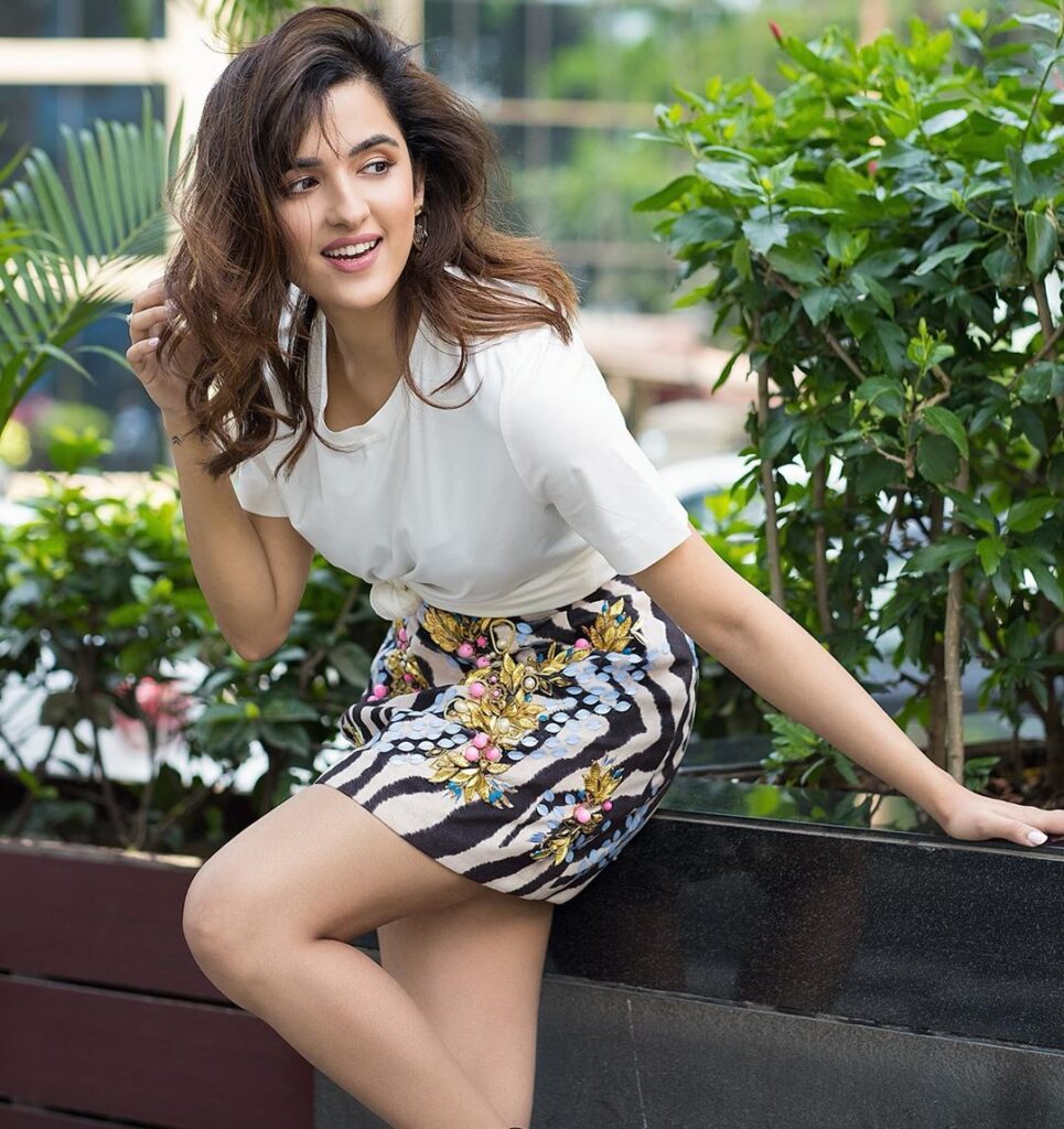 Shirley Setia Legs