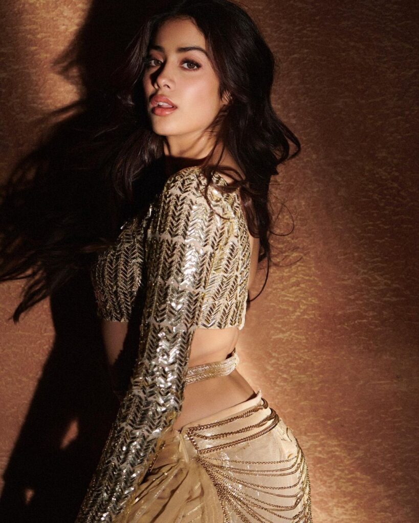 Janhvi Kapoor Hot Structure