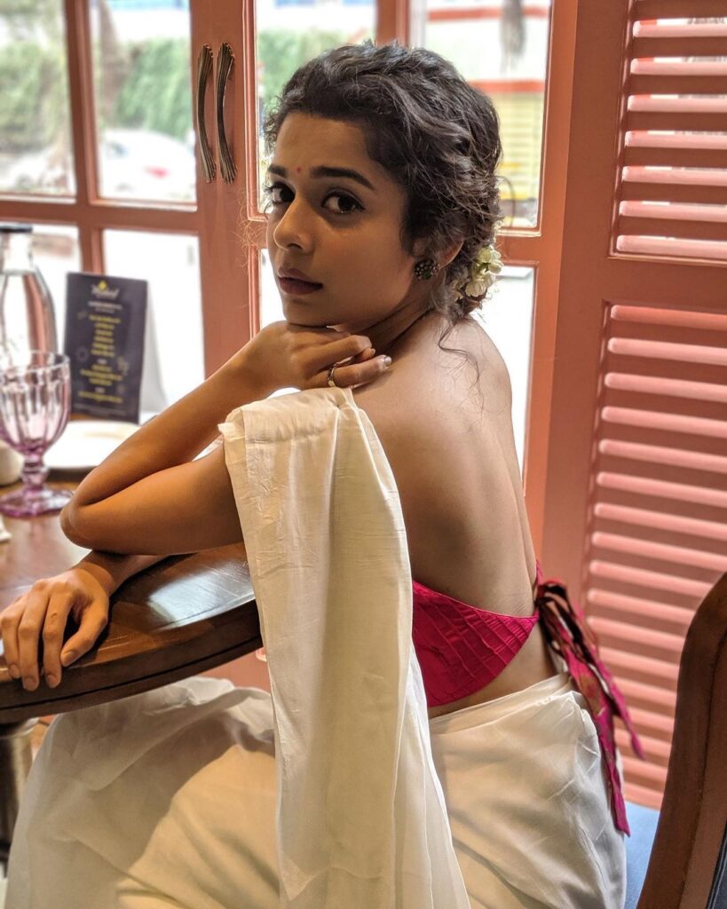 Mithila Palkar Hot Saree