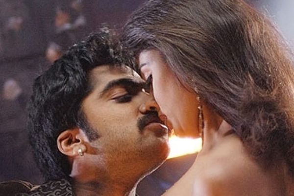 Vallavan Sexy Tamil Movies on OTT