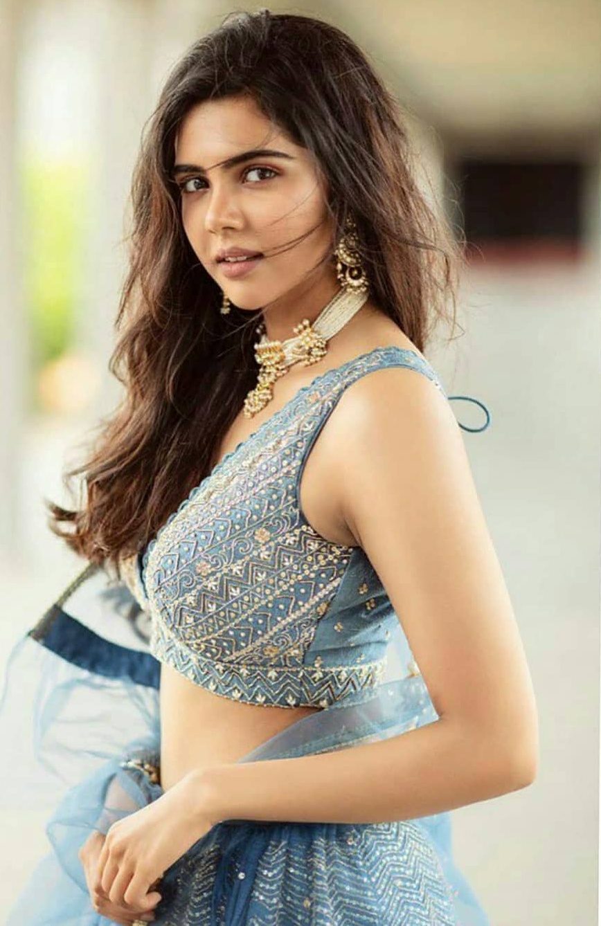 11 Kalyani Priyadarshan Hot & Sexy Pics | Hridayam Heroine - Just ...
