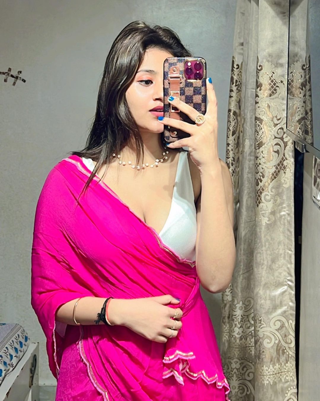 Anjali Arora Hot Saree Pose