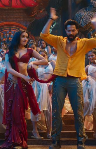 Shraddha Kapoor Hot Stills Thumkeshwari Song From Bhediya Just For Movie Freaks