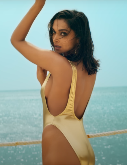 Deepika Padukone Hot Ass Besharam Rang
