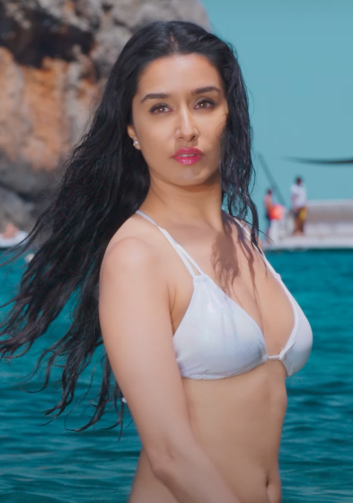 Shraddha Kapoor Hot Bikini Tu Jhoothi Main Makkaar
