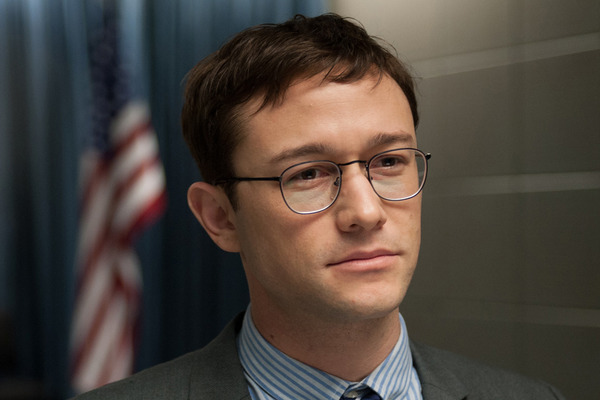 Snowden Best Thriller Movies on Netflix