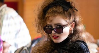 Lisa Frankenstein Review: An 80s Macabre Mess!